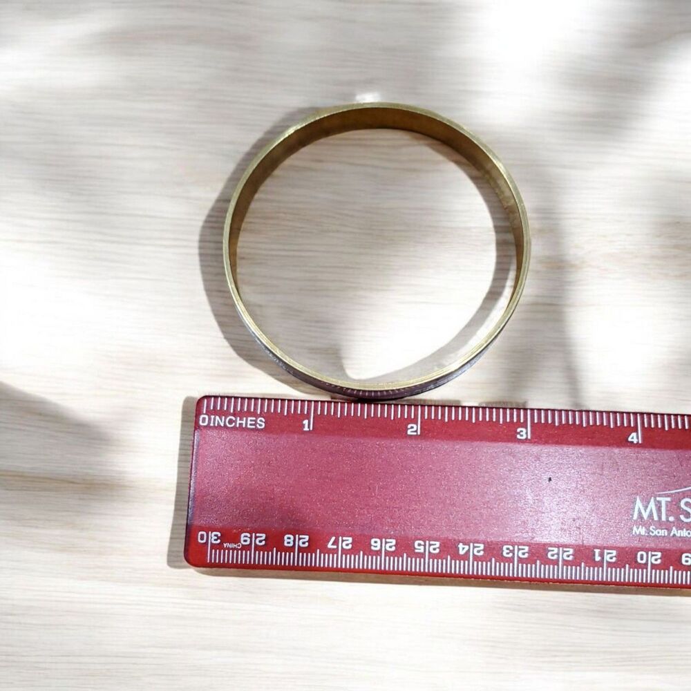 Vintage Mother Of Pearl Inlay Gold Tone Brass Stack Bangle  Bracelet Lot Of Two - Picture 3 of 3